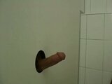 Deutsche MILF fickt 2 fremde Typen auf der Toilette durch