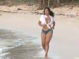 Indian Wife with big B(.)(.)Bs exposed at Goa Beach